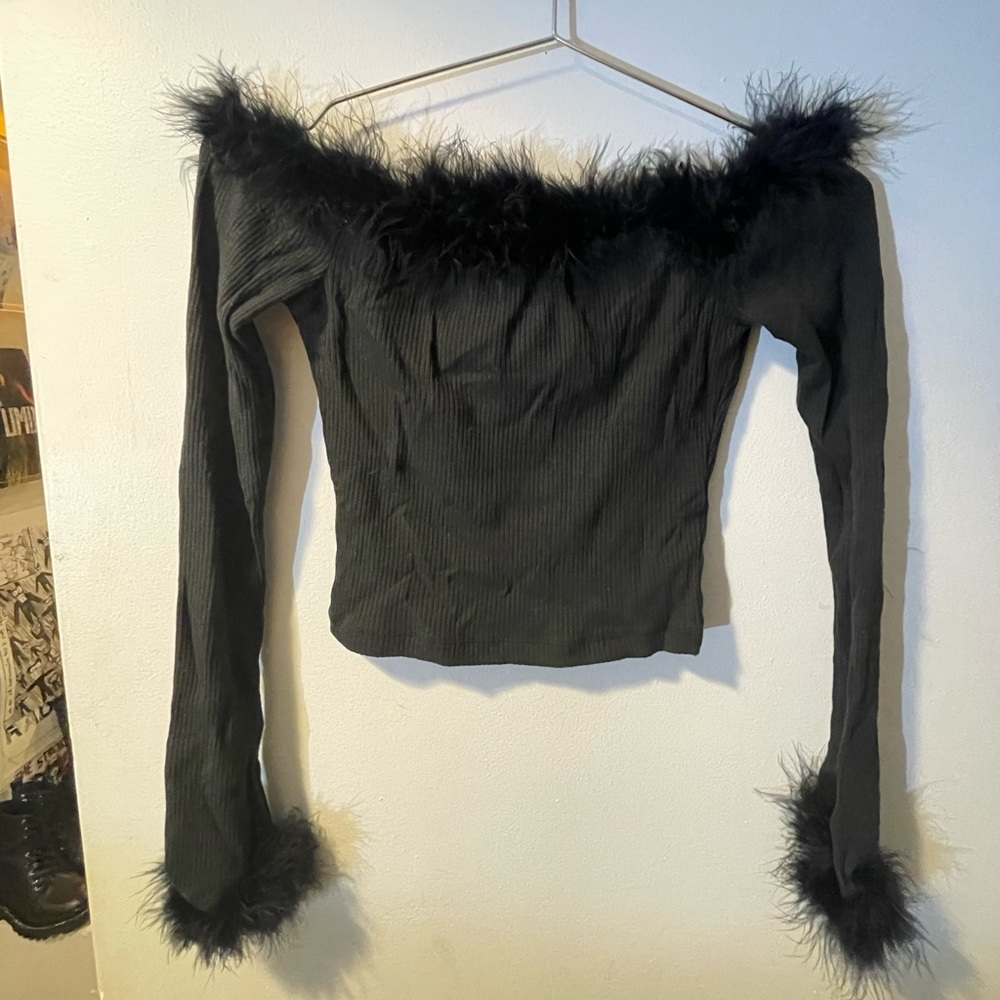 Off the shoulder urban outfitters feather long sleeve
